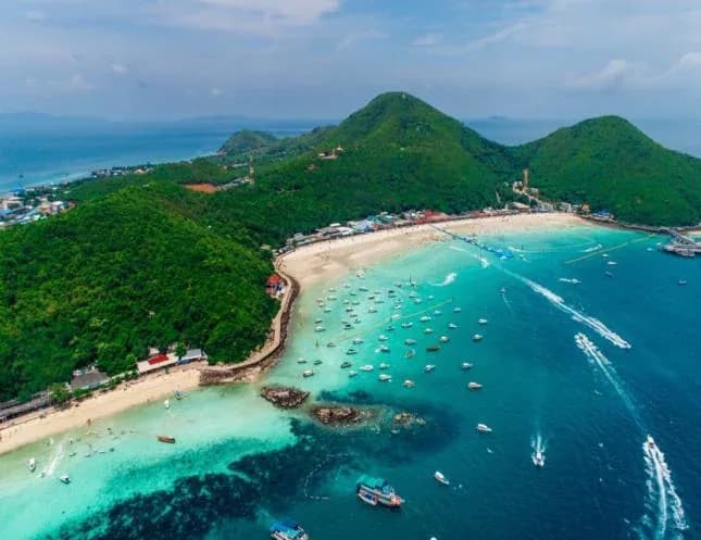 Coral Island (Koh Larn) beach, Pattaya
